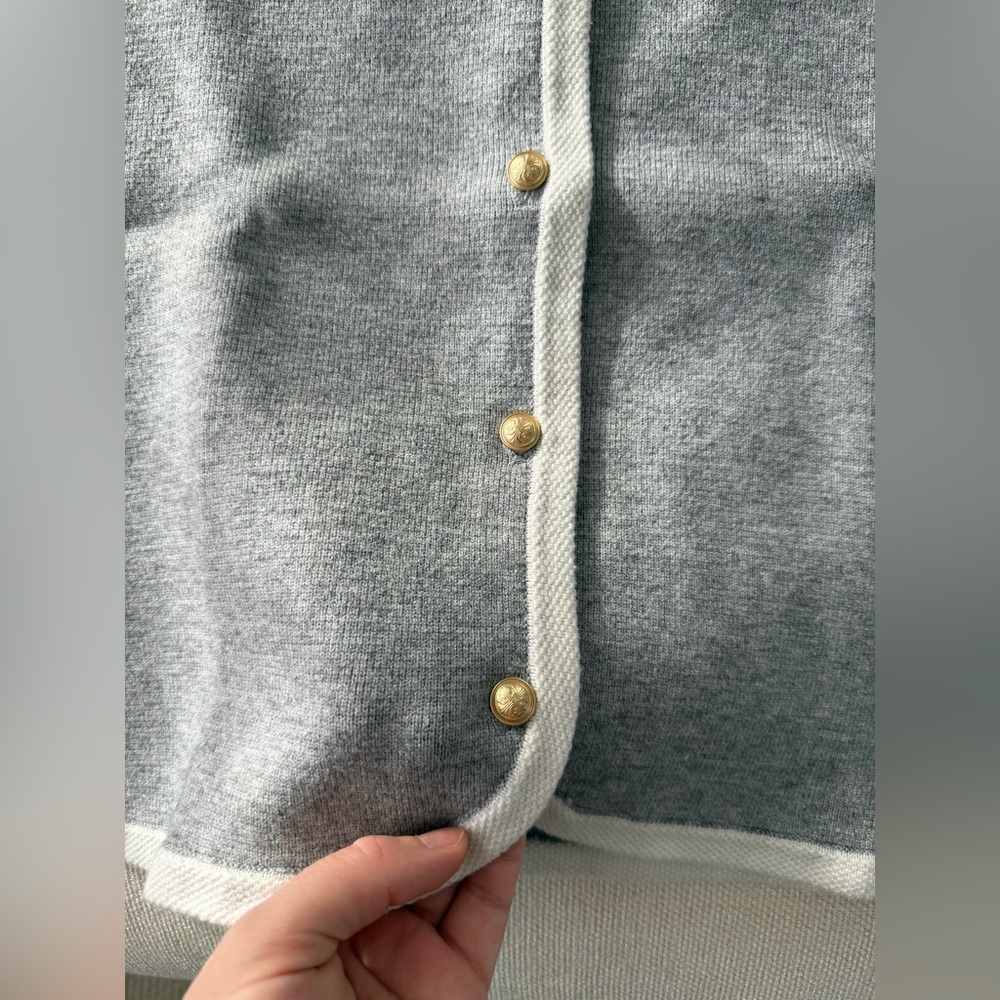 Vest - Picture 3 of 6